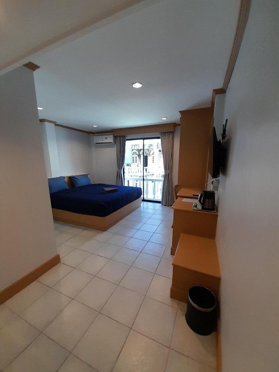 Jb House Patong Hostel Eksteriør bilde