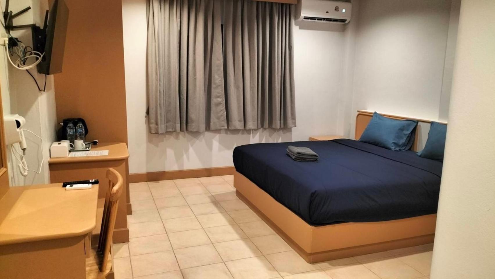 Jb House Patong Hostel Eksteriør bilde