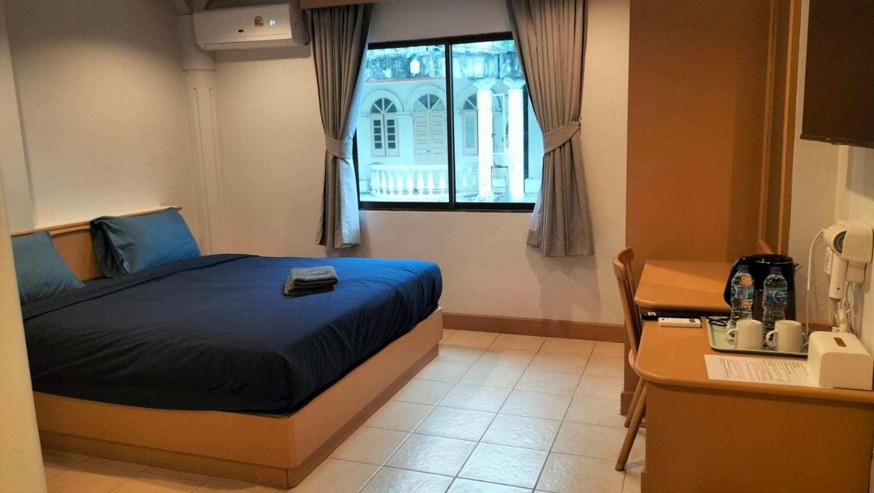 Jb House Patong Hostel Eksteriør bilde